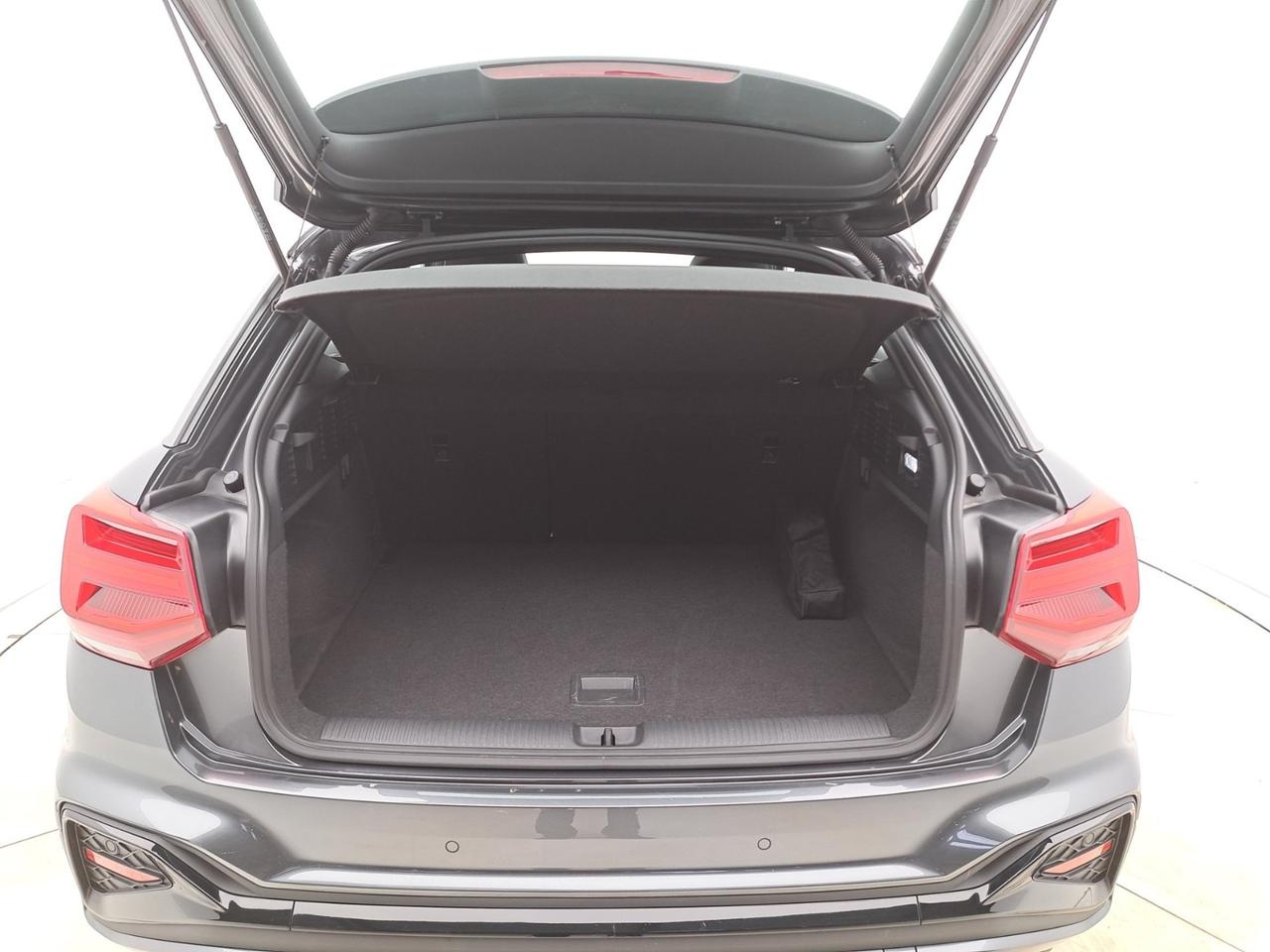 Audi Q2 30 TDI S line Edition