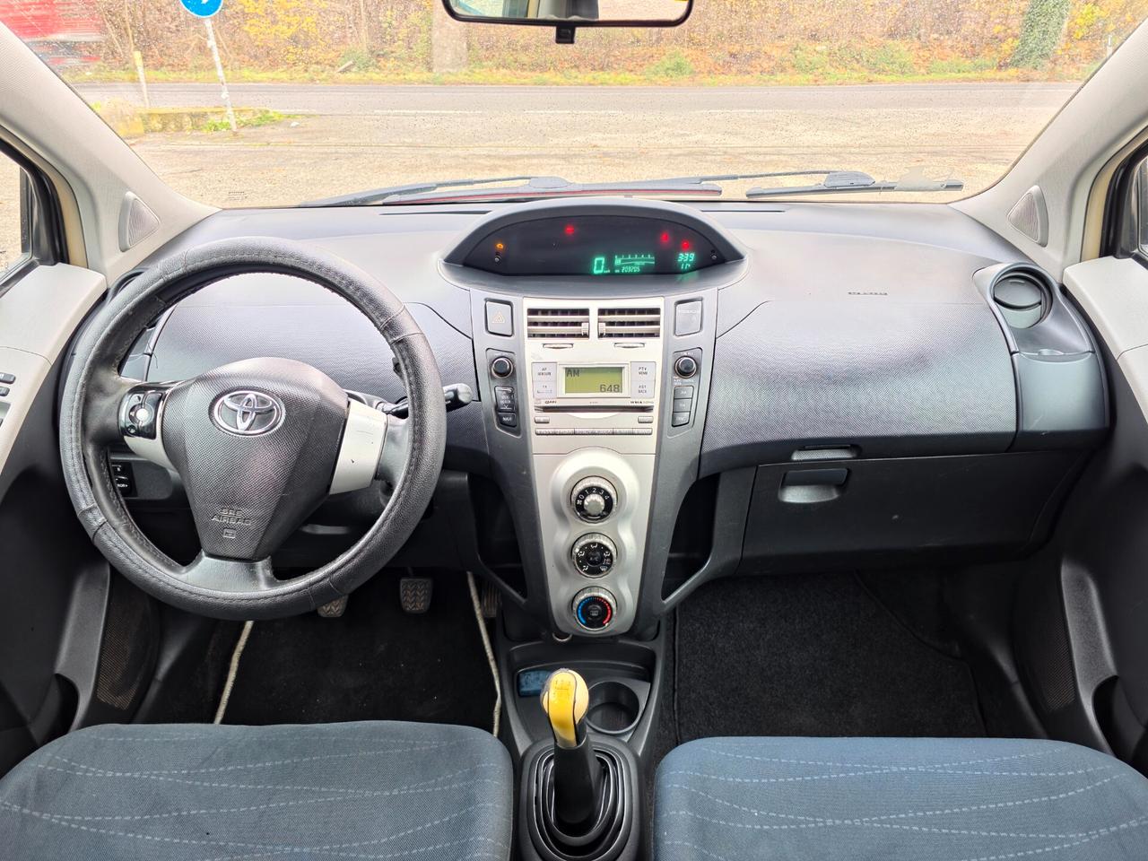 Toyota Yaris 1.3 5 porte 2007-E4 Manuale NEO Benzina