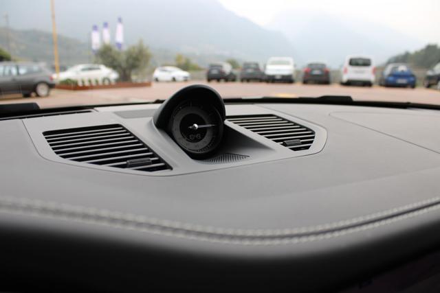 PORSCHE 911 Carrera 2 GTS MANUALE-CARBON-GUSCI