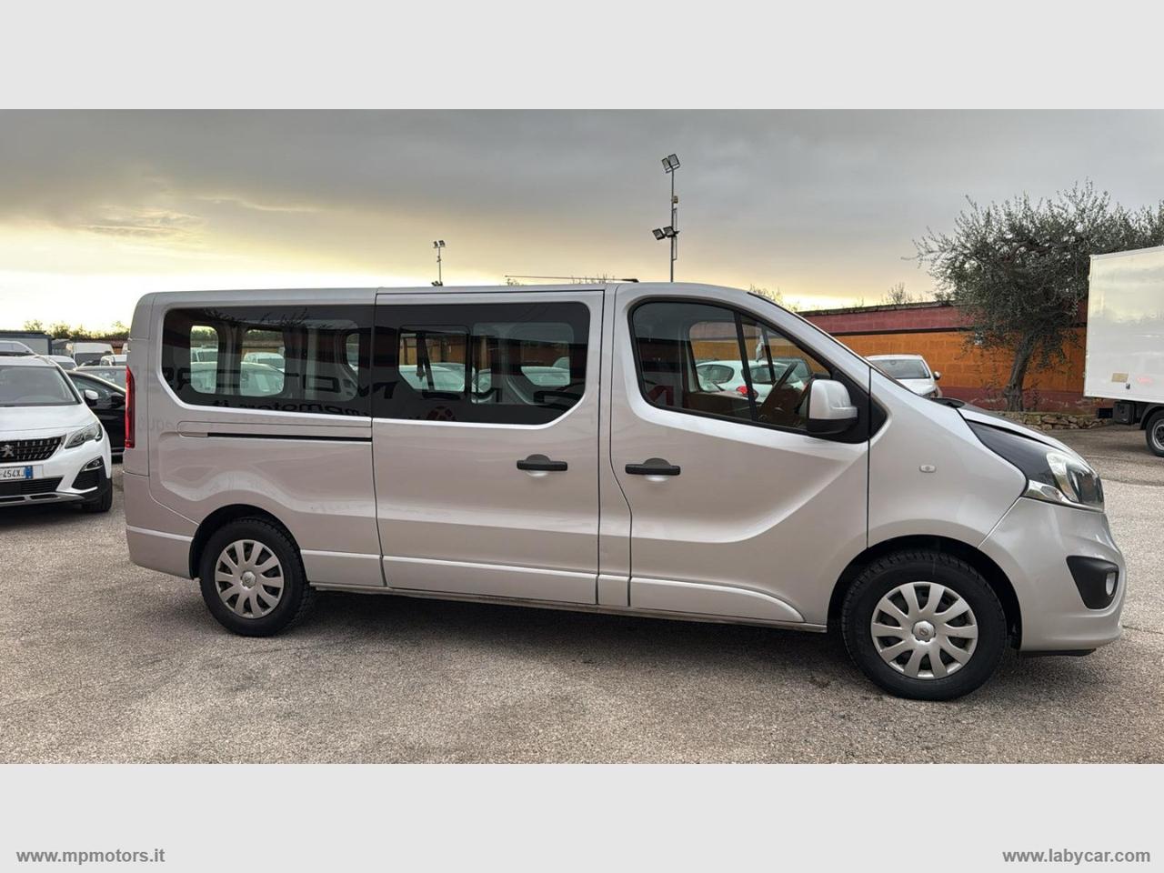 VIVARO 9 POSTI PL 1.6 BiTurbo 125CV