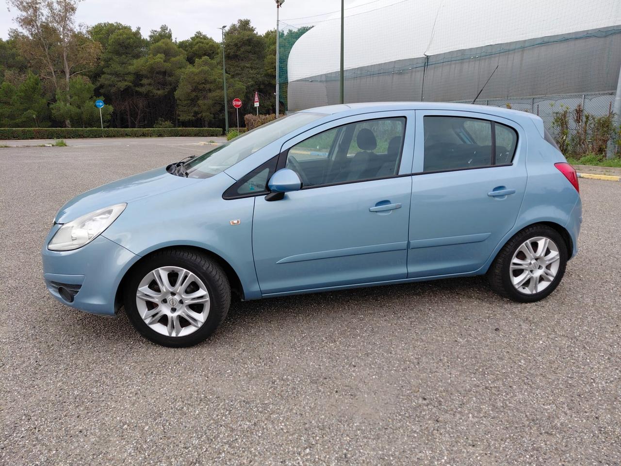 Opel Corsa 1.2 5 porte Enjoy