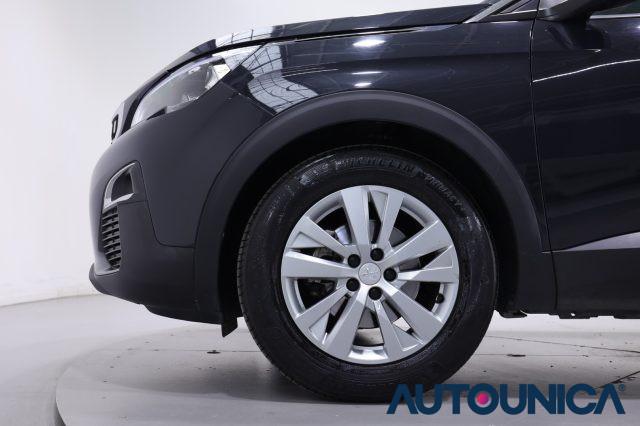 PEUGEOT 3008 BLUEHDI 130 S&S EAT8 ALLURE FARI LED NEOPATENTATI