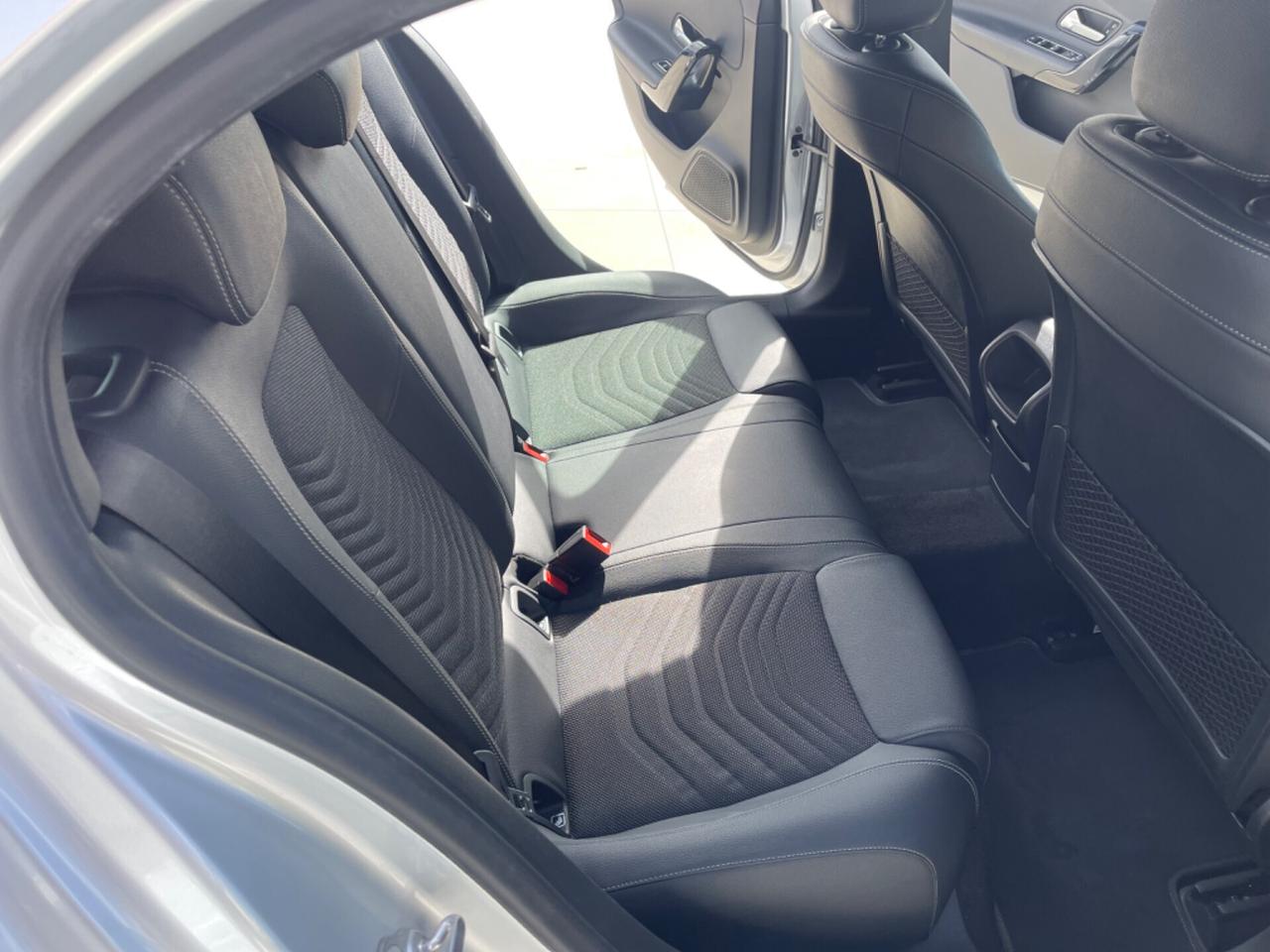 Mercedes-benz A 180 A 180 d Automatic Business Extra