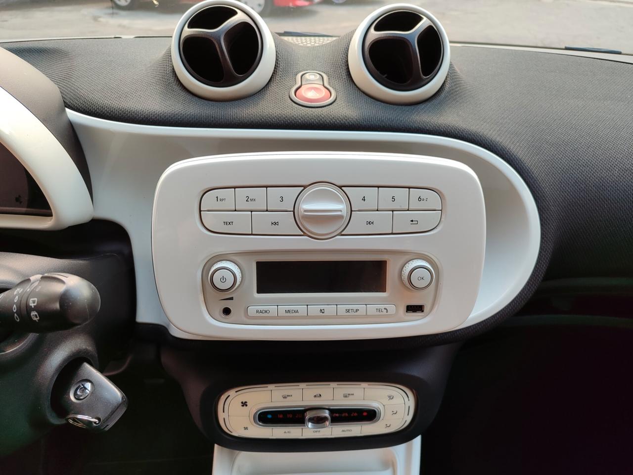 Smart ForFour 70 1.0 Passion EURO 6 2016 DA VETRINA