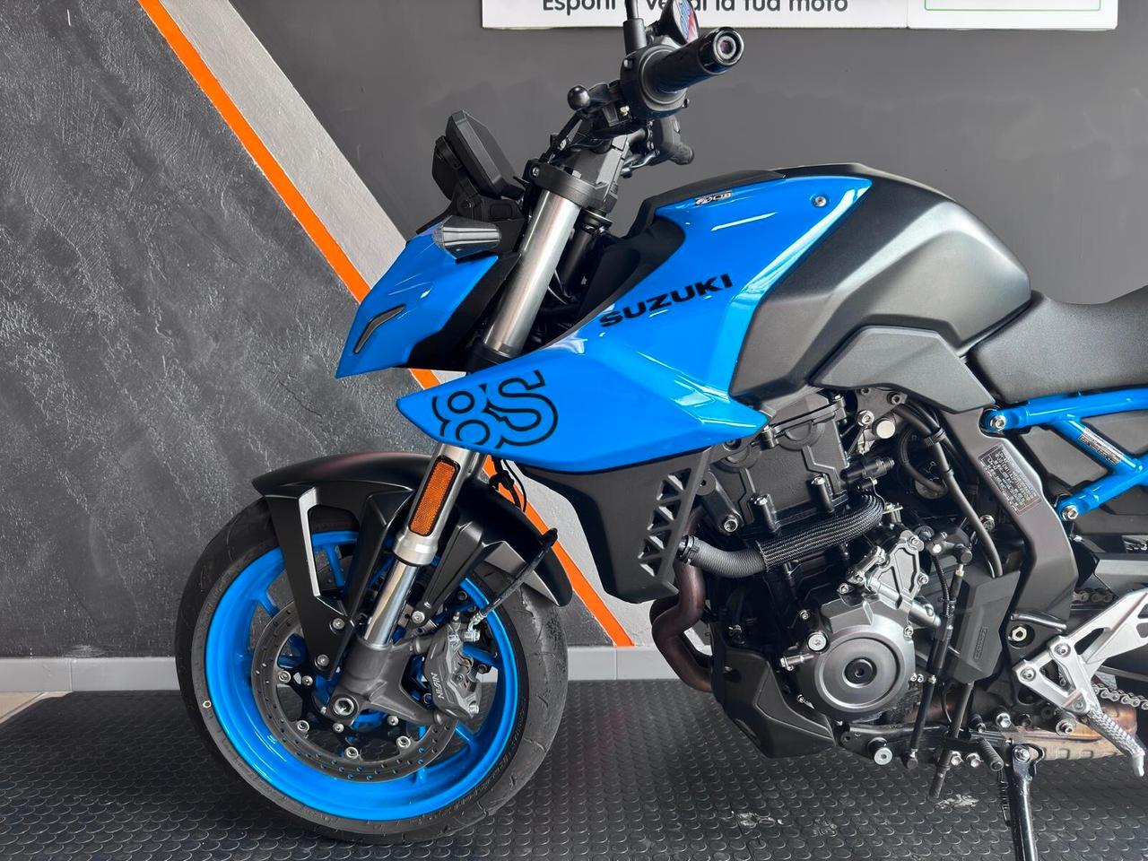 Suzuki GSX-8S