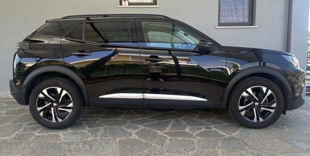 PEUGEOT 2008 PureTech 100 S&S Allure