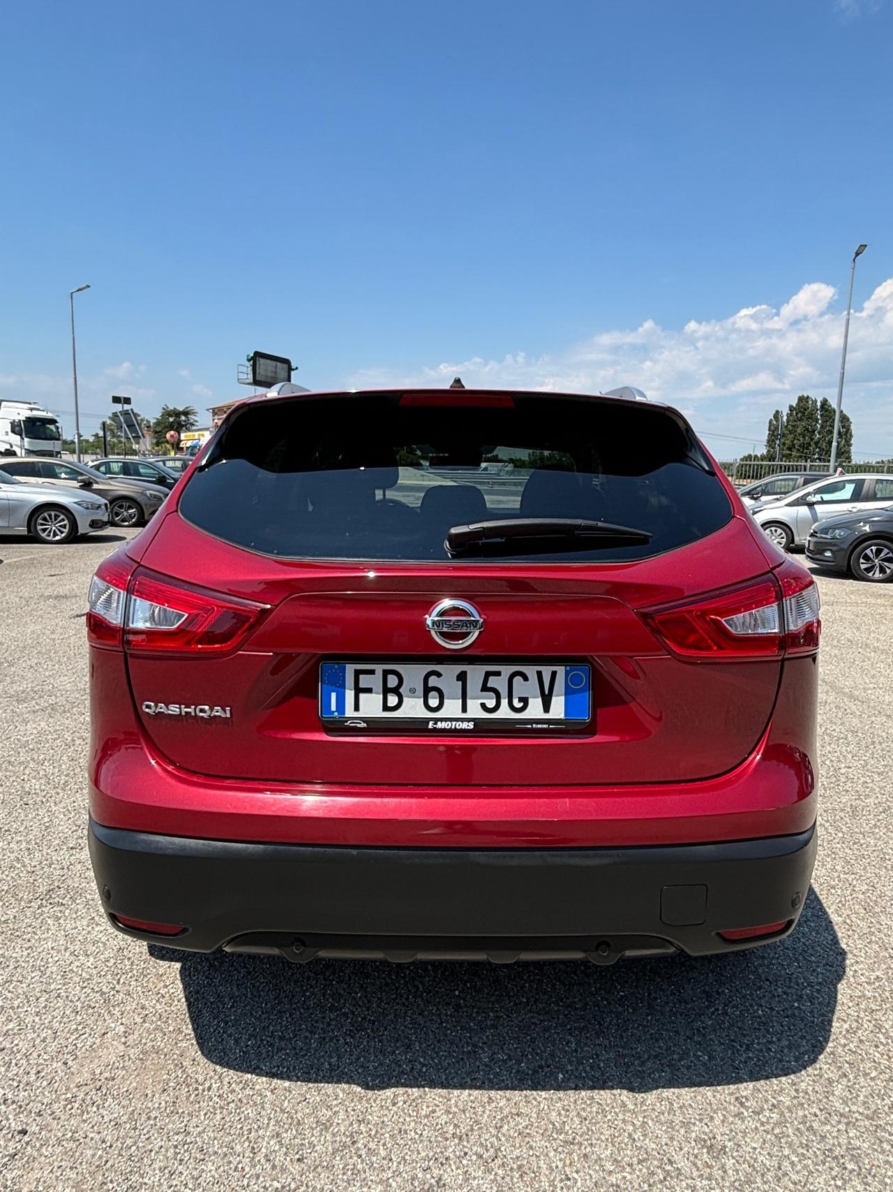 Nissan Qashqai 1.6 dCi 2WD 360 - 2015