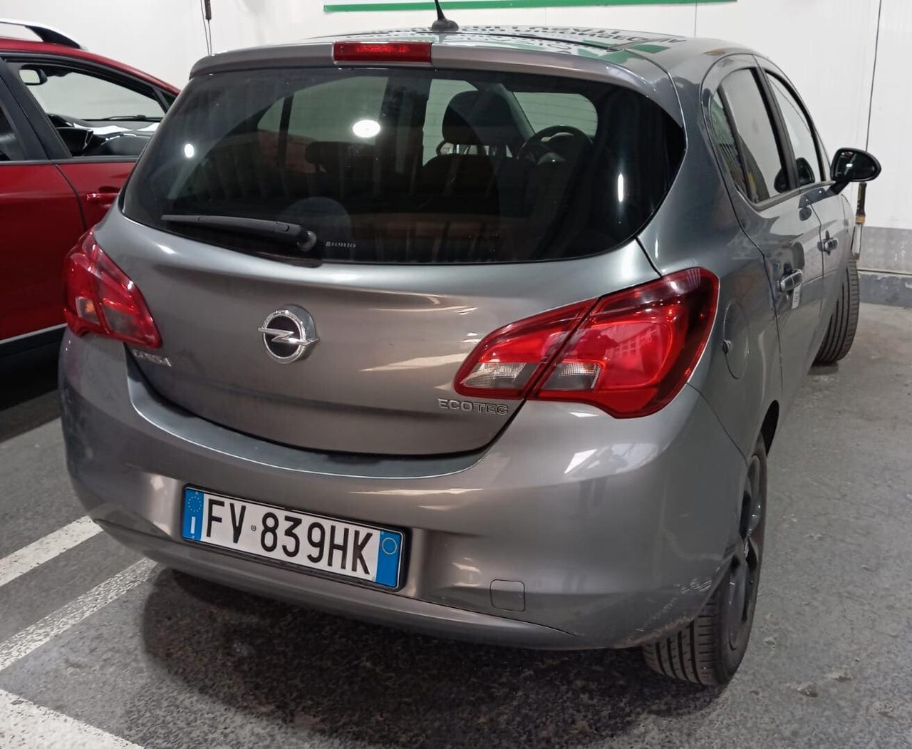 Opel Corsa 1.4 90CV GPL Tech 5 porte Black Edition
