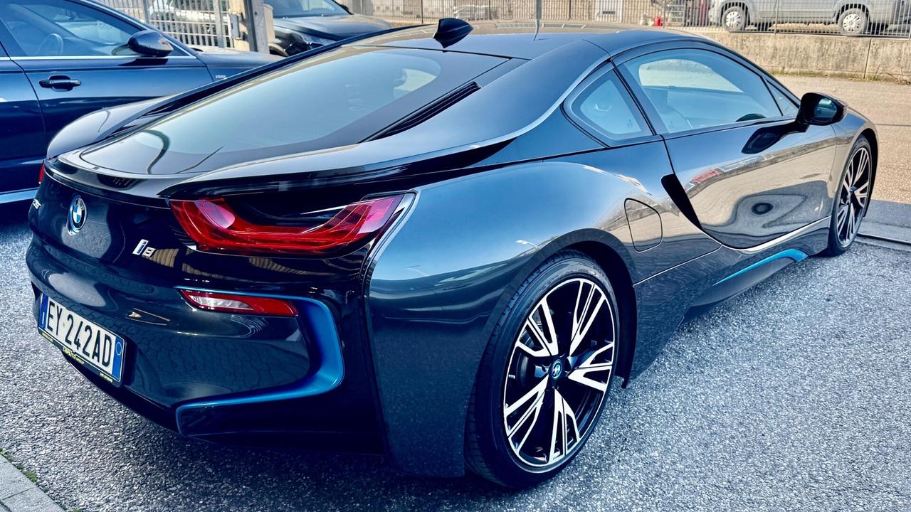 Bmw i8 hybrid full,pacchetto luci telecamera 360