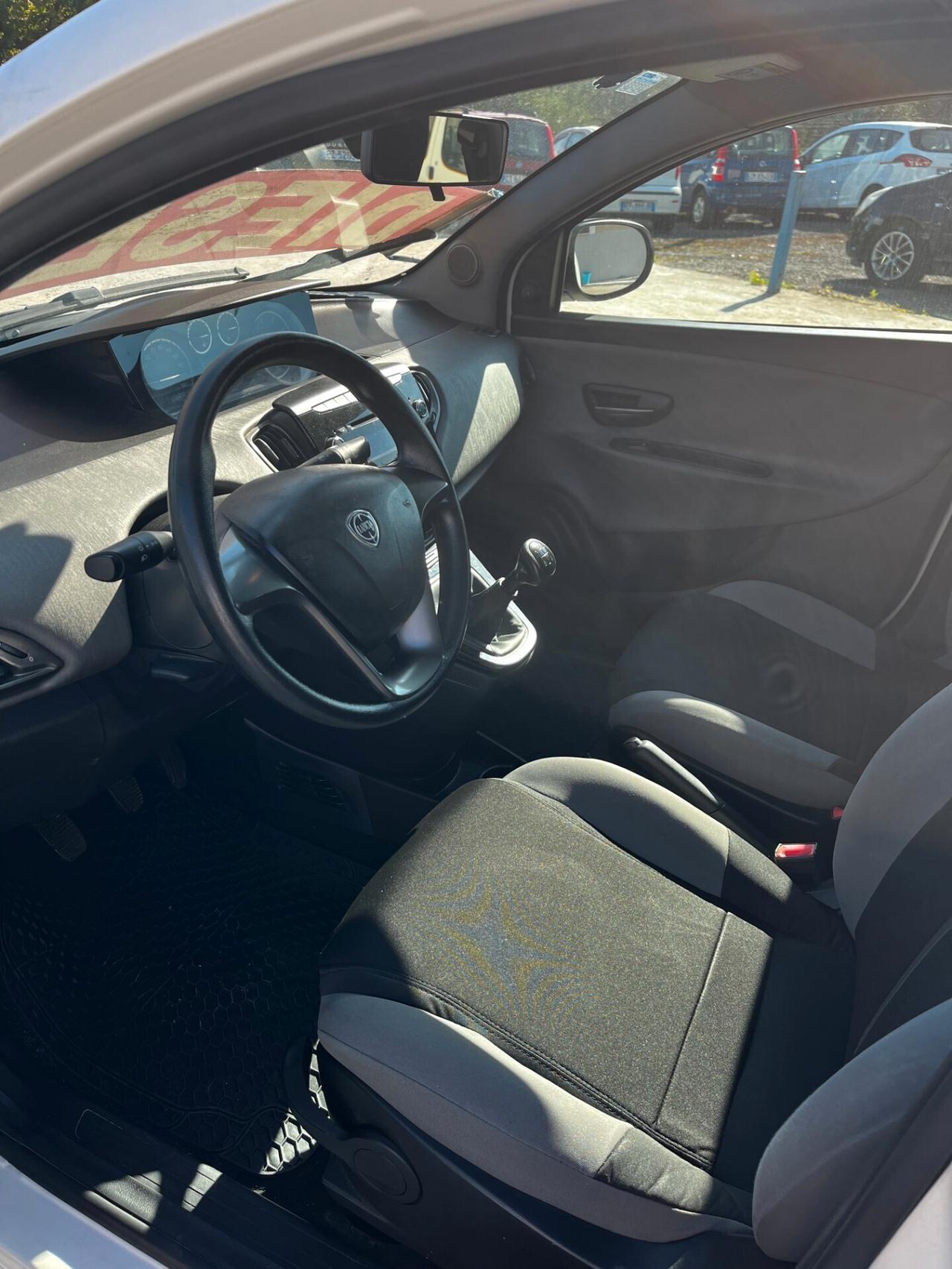 Lancia Ypsilon 1.3 MJT 16V 95 CV