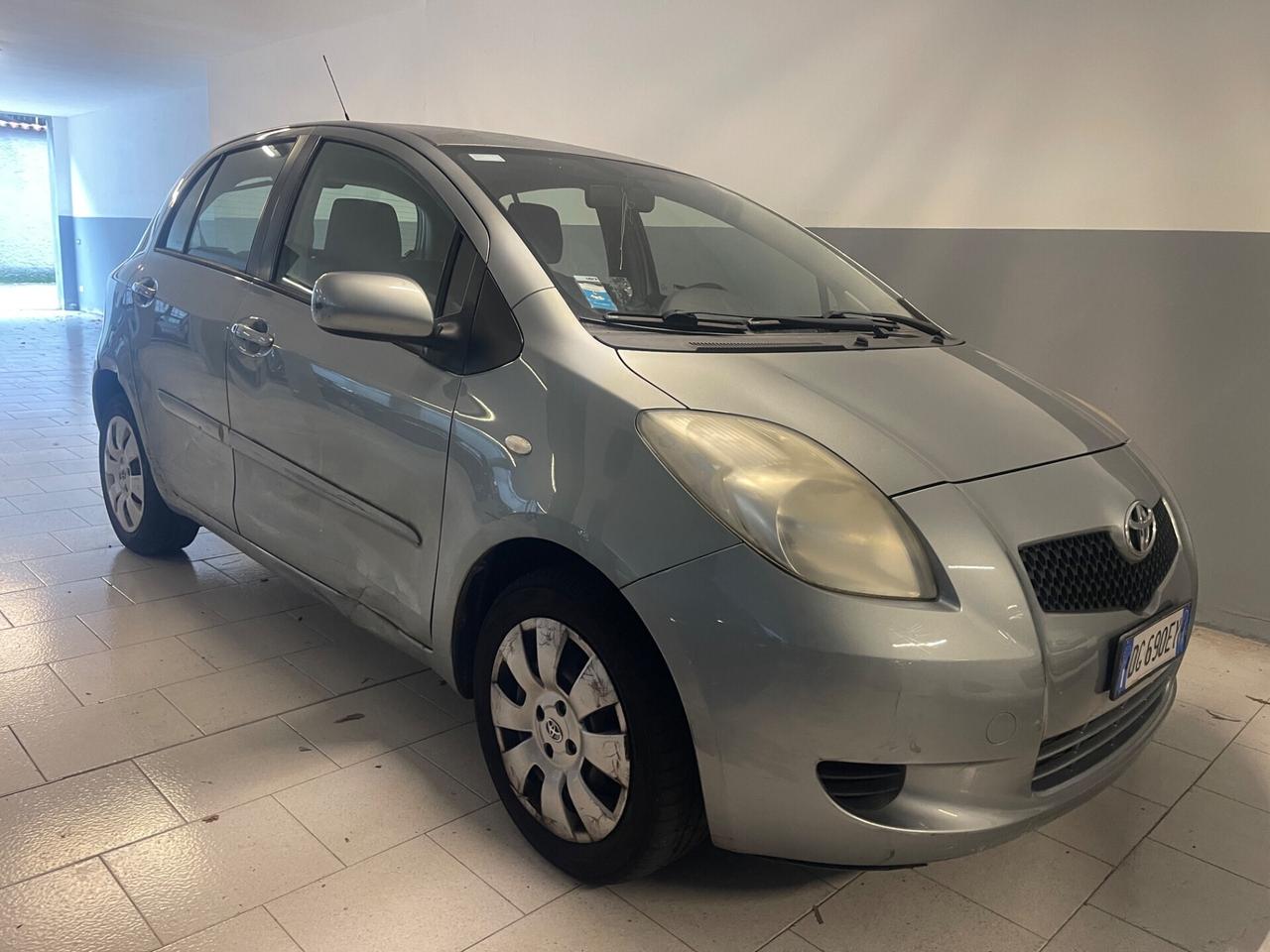 Toyota Yaris 1.3 5 porte Sol