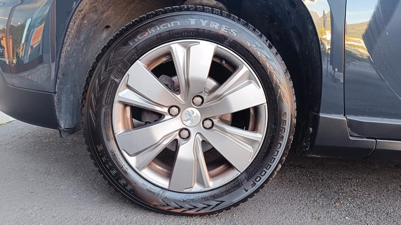 Peugeot 2008 PureTech 82 Active