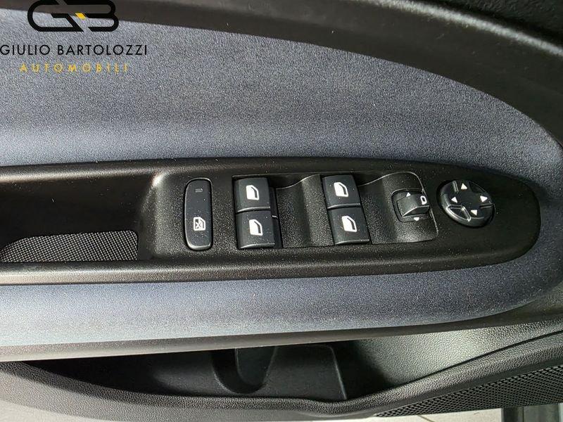 Alfa Romeo Junior Ibrida 1.2 145CV Hybrid eDCT6 ibrida