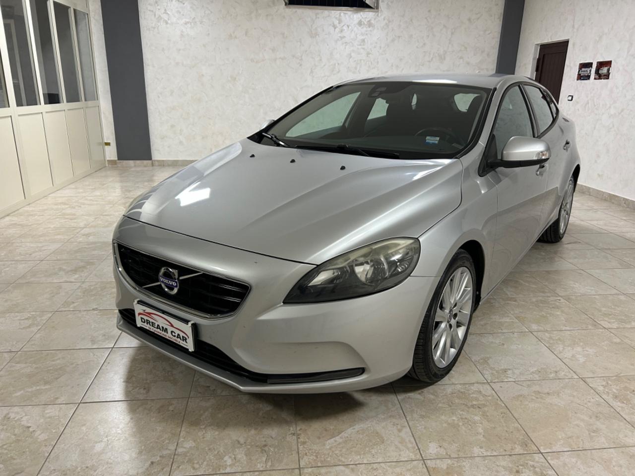 Volvo V40 D3