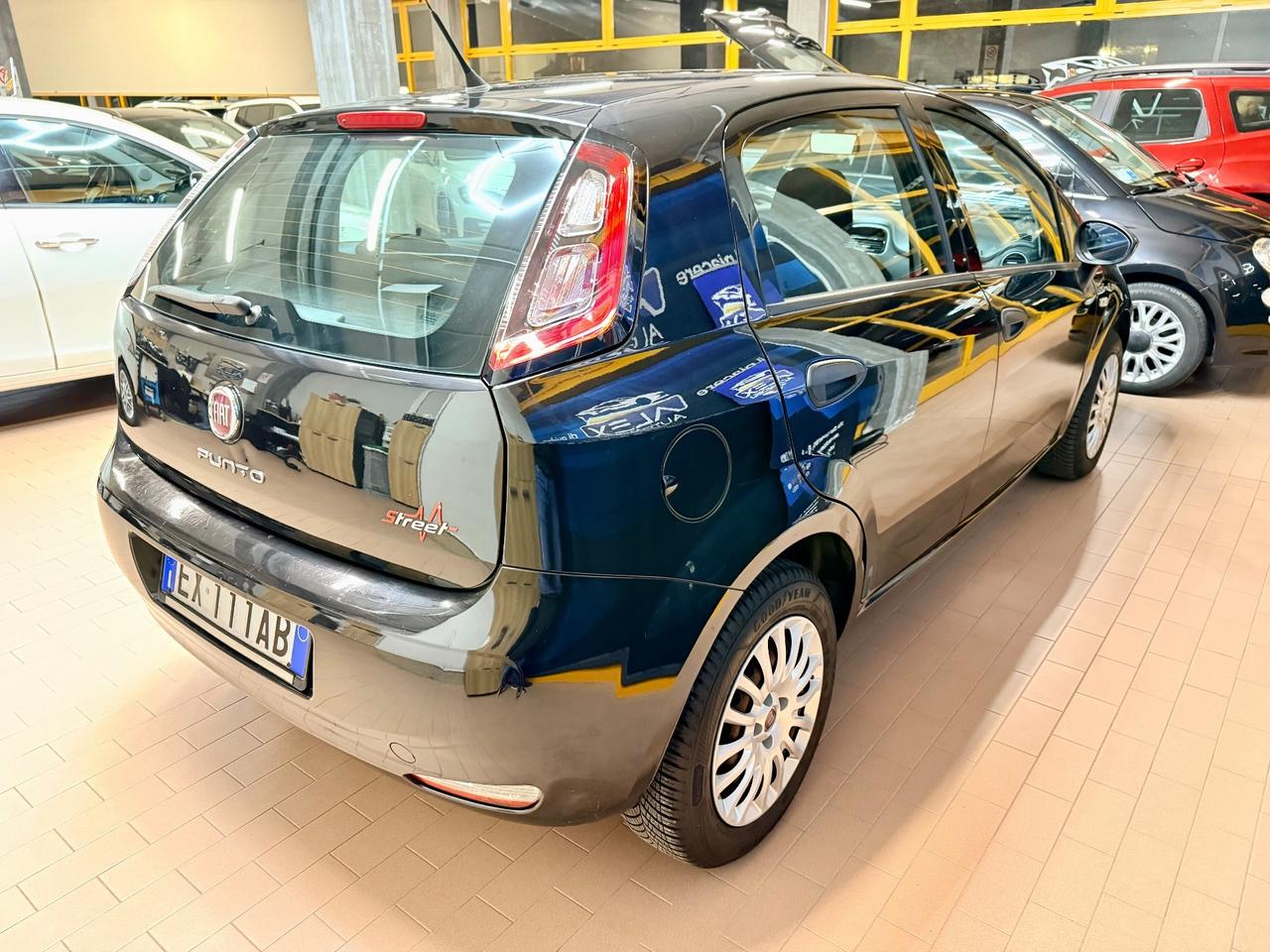 Fiat Punto Evo 1.2 benz 69cv Neopatentati E6