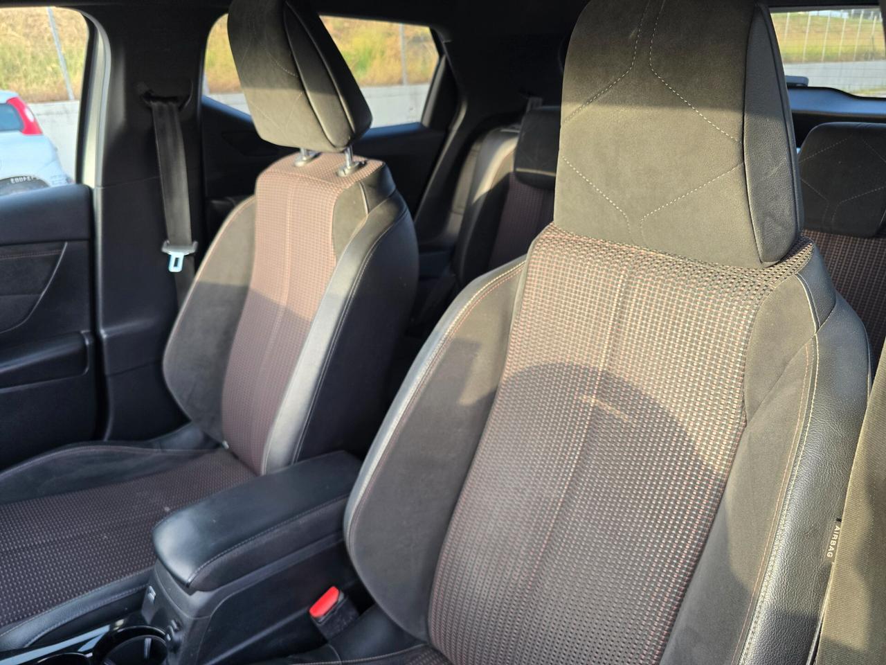 Ds DS3 3 Crossback BlueHDi 130 aut. Performance Line
