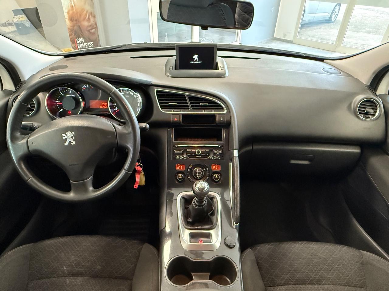 Peugeot 3008 1.6 HDi 115CV Allure