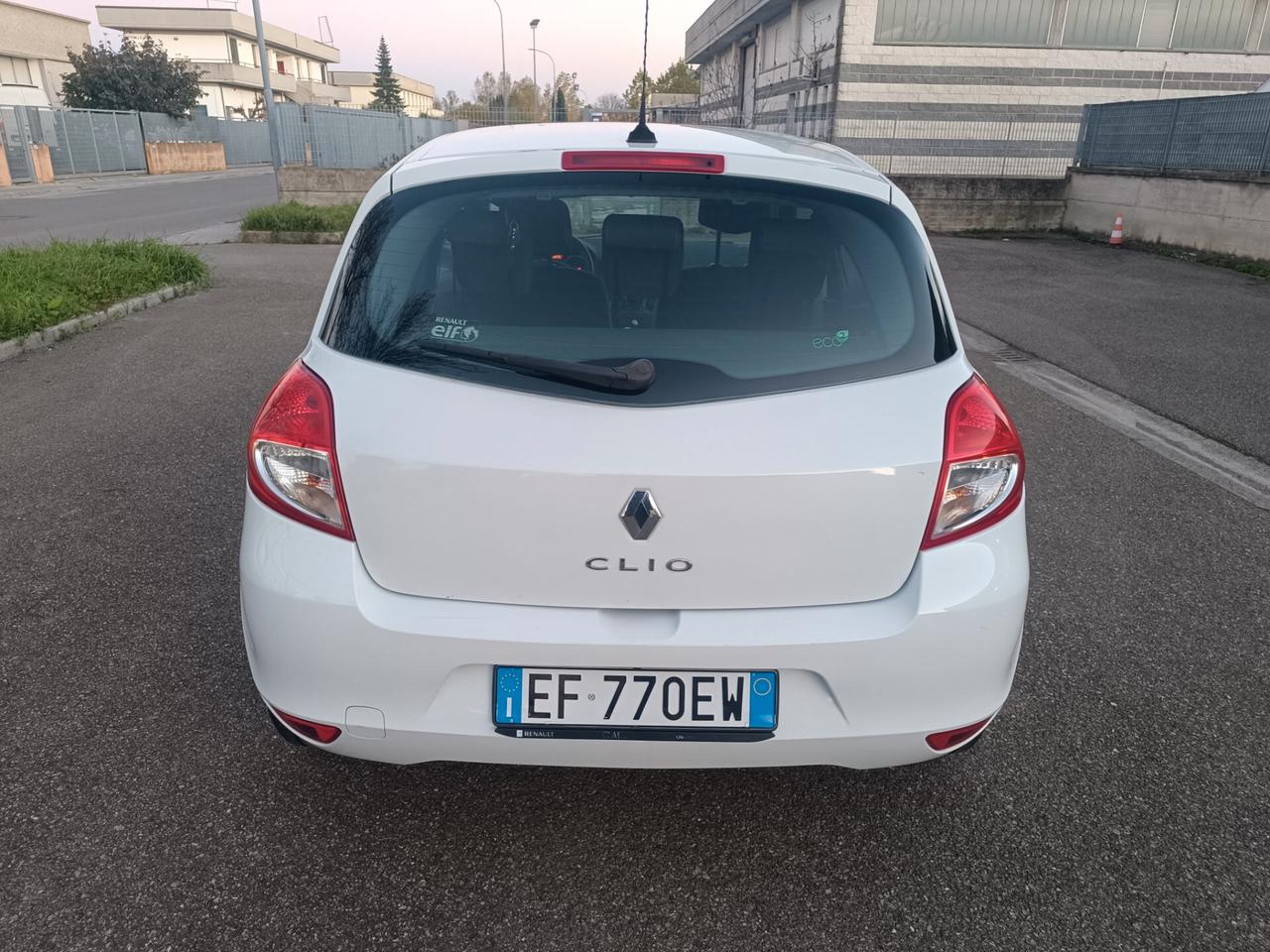 Renault Clio 1.2 benzina SOLAMENTE 69.000 KM