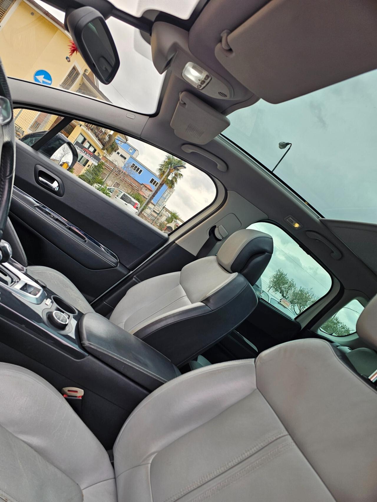 Peugeot 3008 HYbrid4 99g BATTERIA ROTTA
