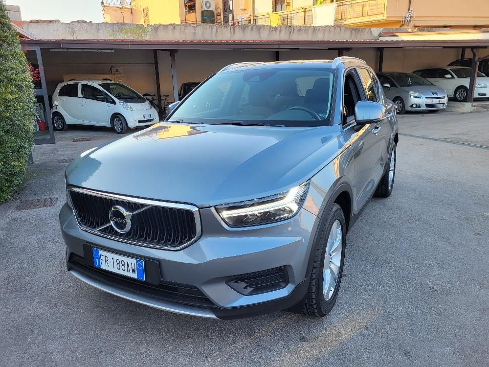 VOLVO XC40 XC40 D4 AWD Geartronic Momentum