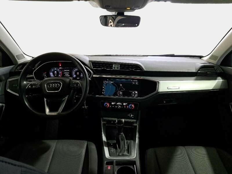 AUDI Q3 35 TDI S tronic Business