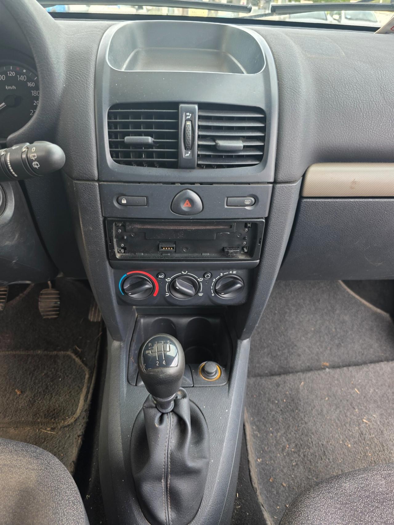 Renault Clio 1.5 dCi 65CV cat 3 porte Access Van con 165.000km