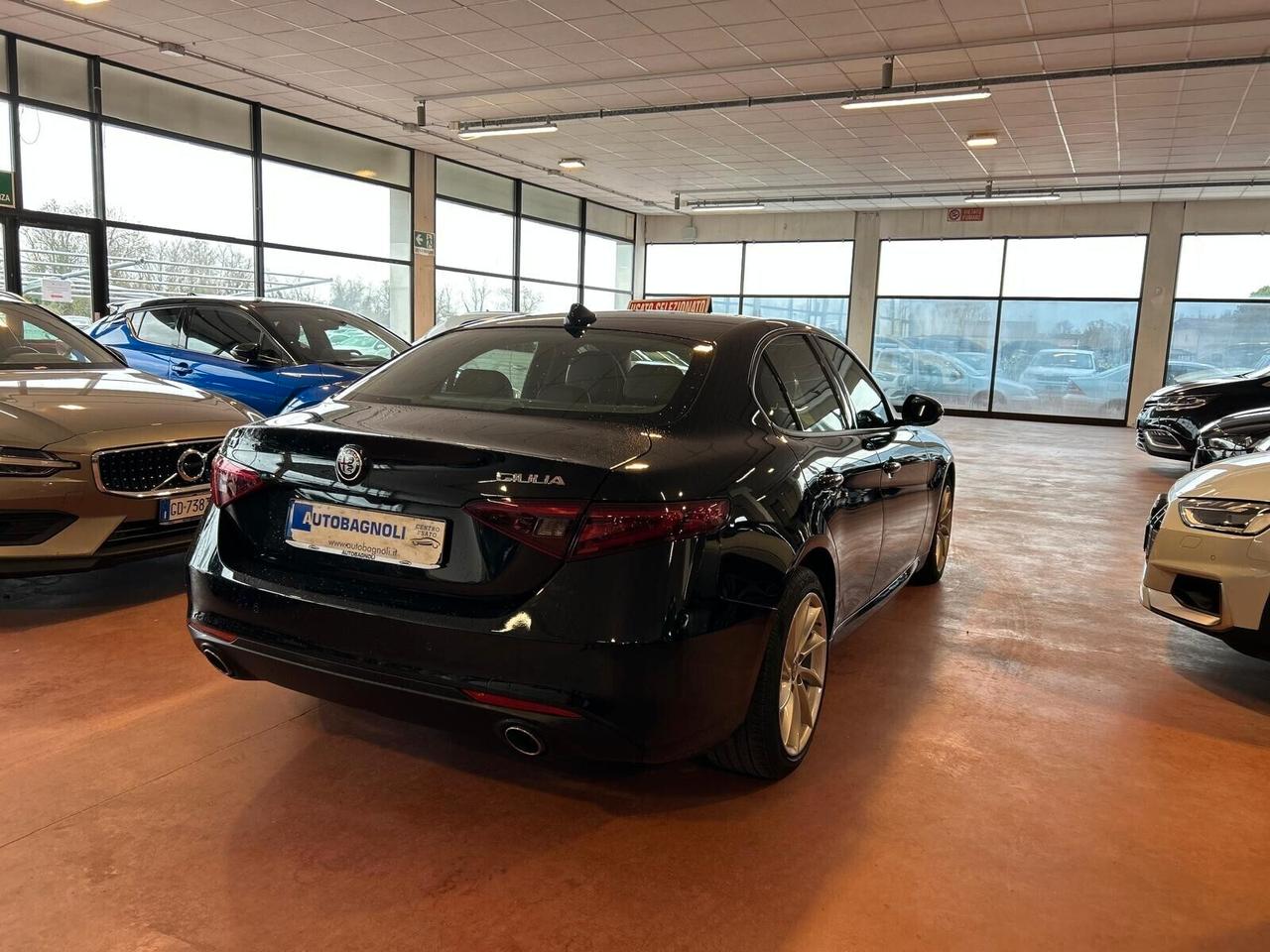 Alfa Romeo Giulia EXECUTIVE 2.2 Turbodiesel AT8 Q4 AWD SPOTICAR