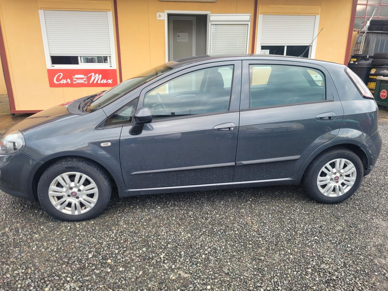 Fiat Punto 1.3 MJT II 75 CV X COMMERCIANTI