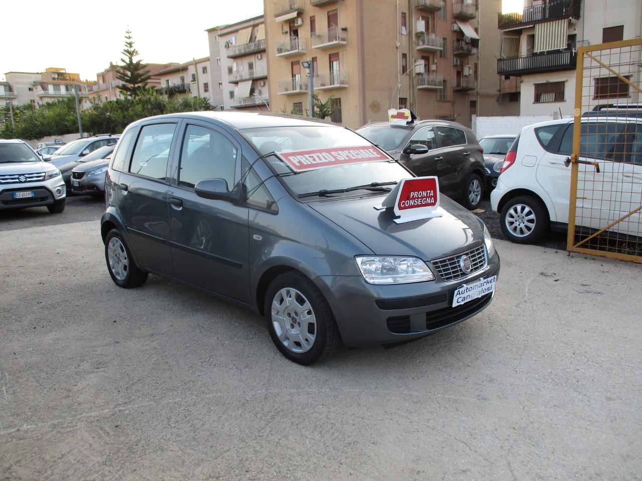 Fiat Idea 1.4 16V Dynamic 2012