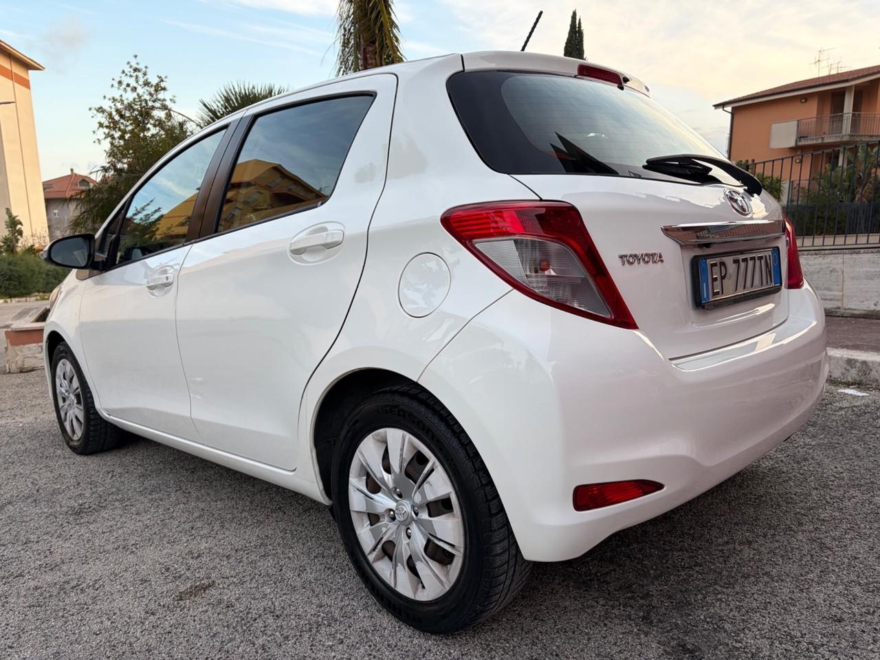 Toyota Yaris 1.0 benz unico proprietario