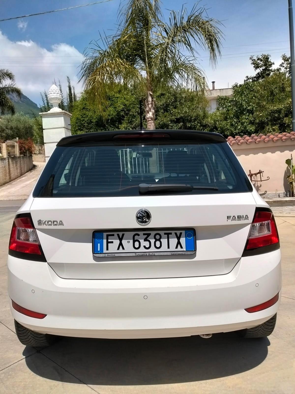 Skoda Fabia 1.0 MPI 75 CV Design Edition