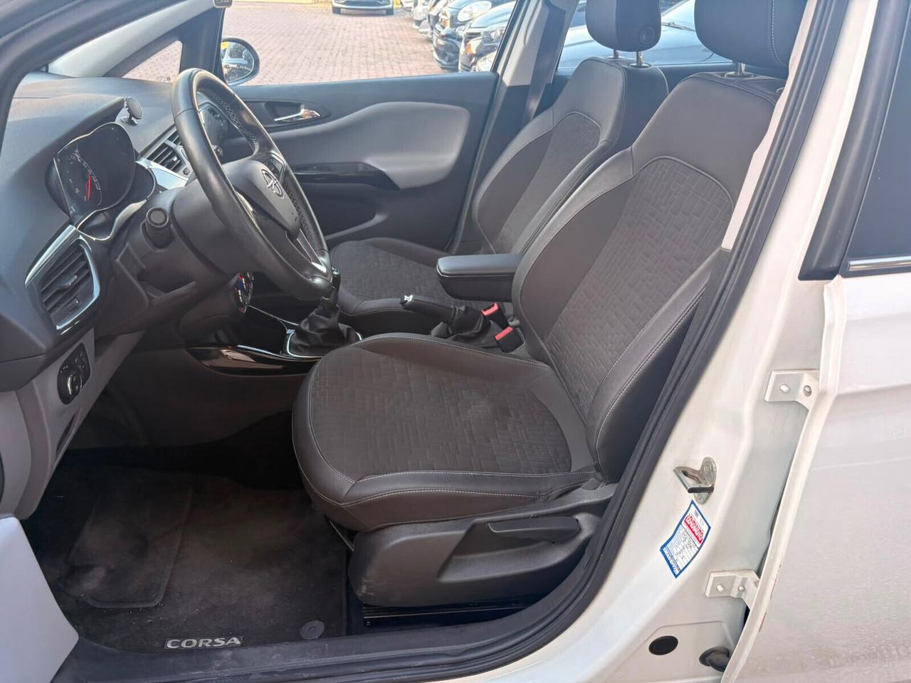 Opel Corsa 1.4 90CV GPL Tech 5 porte Innovation