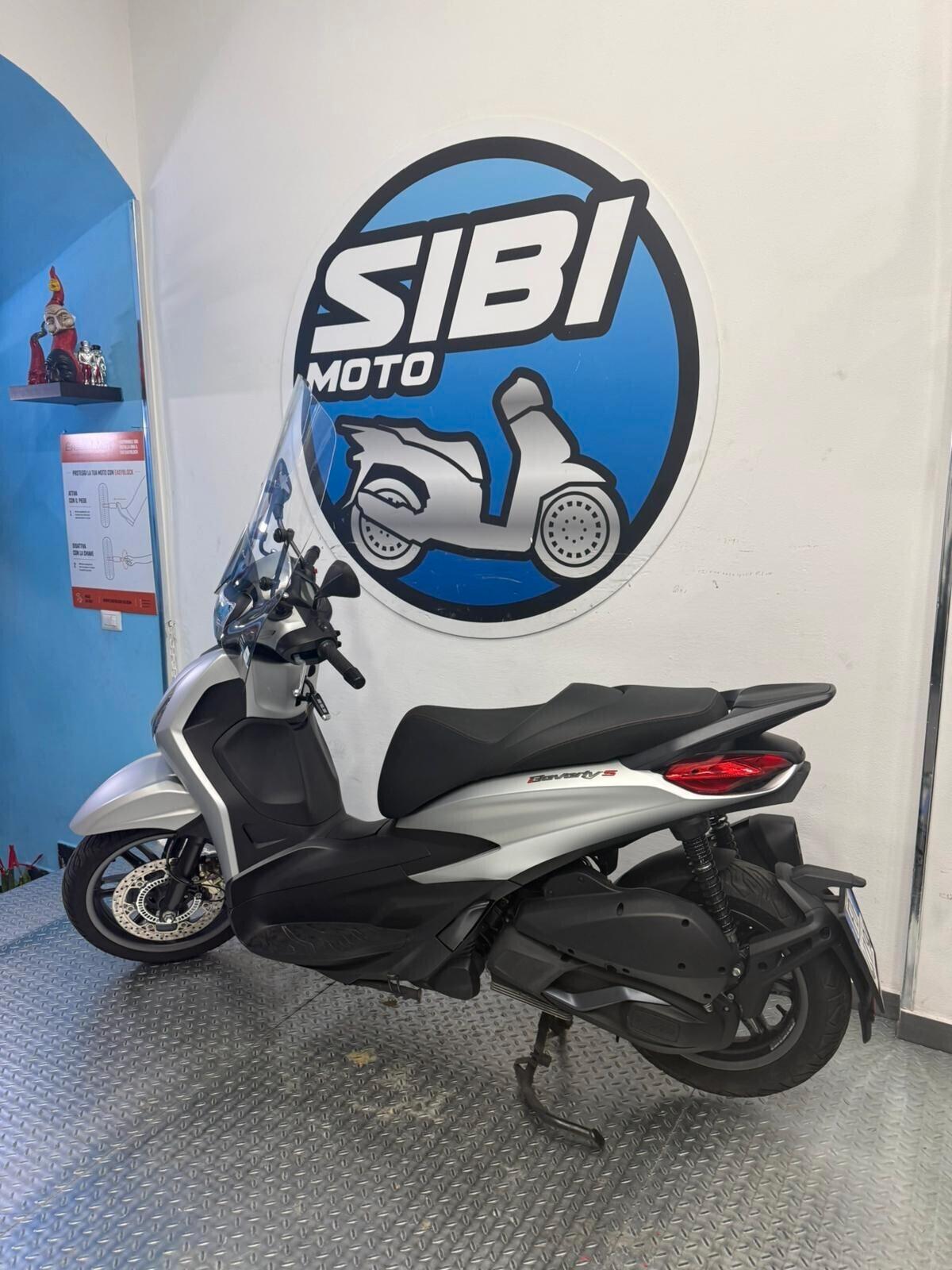 Piaggio Beverly 300