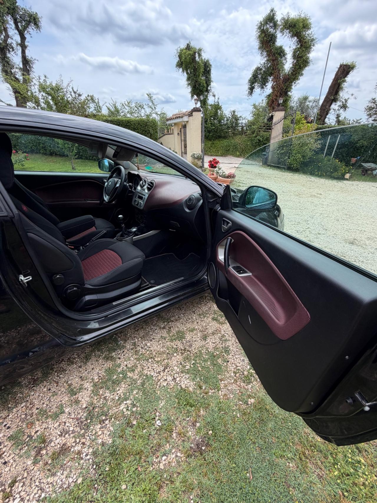 Alfa Romeo MiTo 1.3 JTDm 16V 90 CV Distinctive Sport Pack