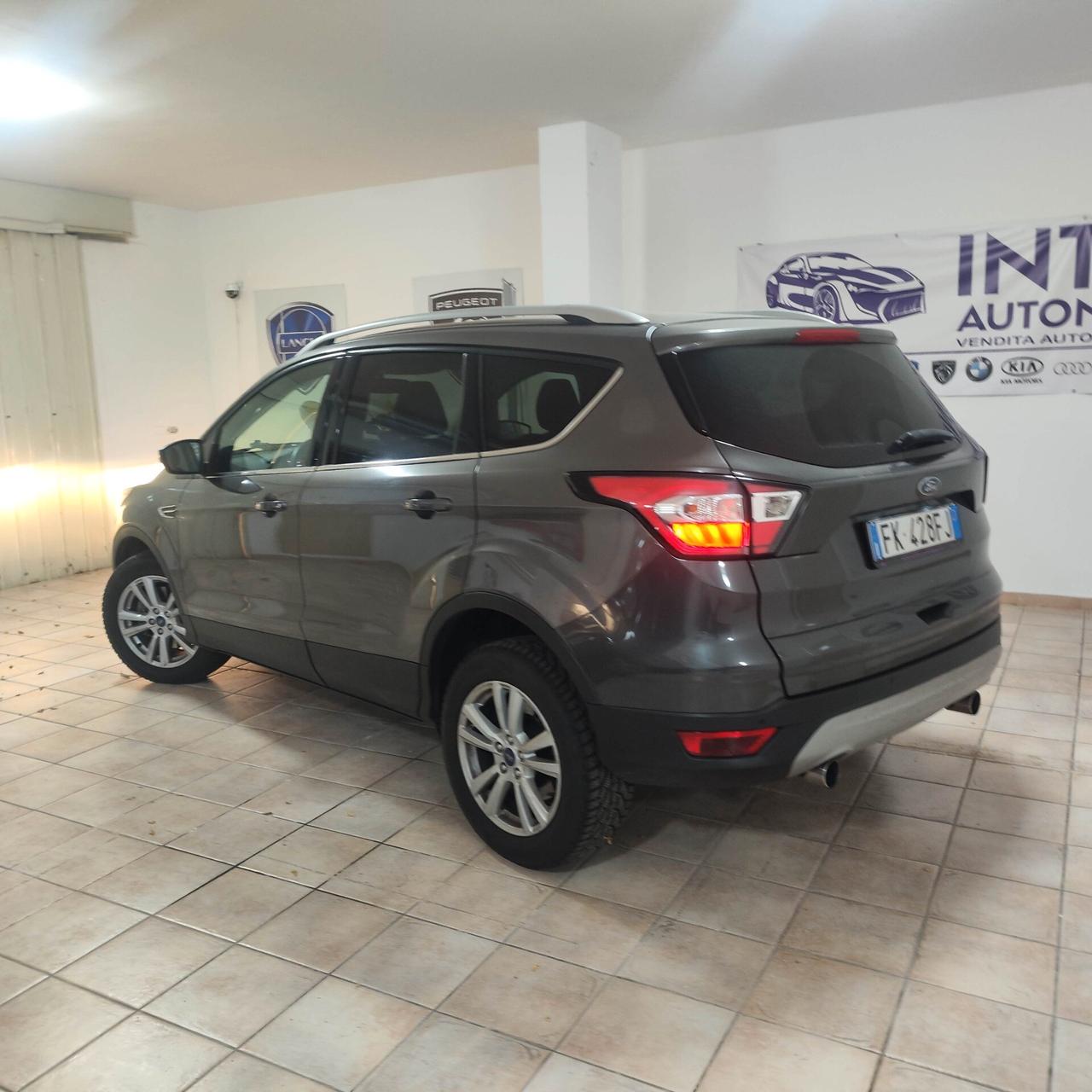 Ford Kuga 1.5 TDCI 120 CV S&S 2WD Plus automatico (12 mesi di garanzia)