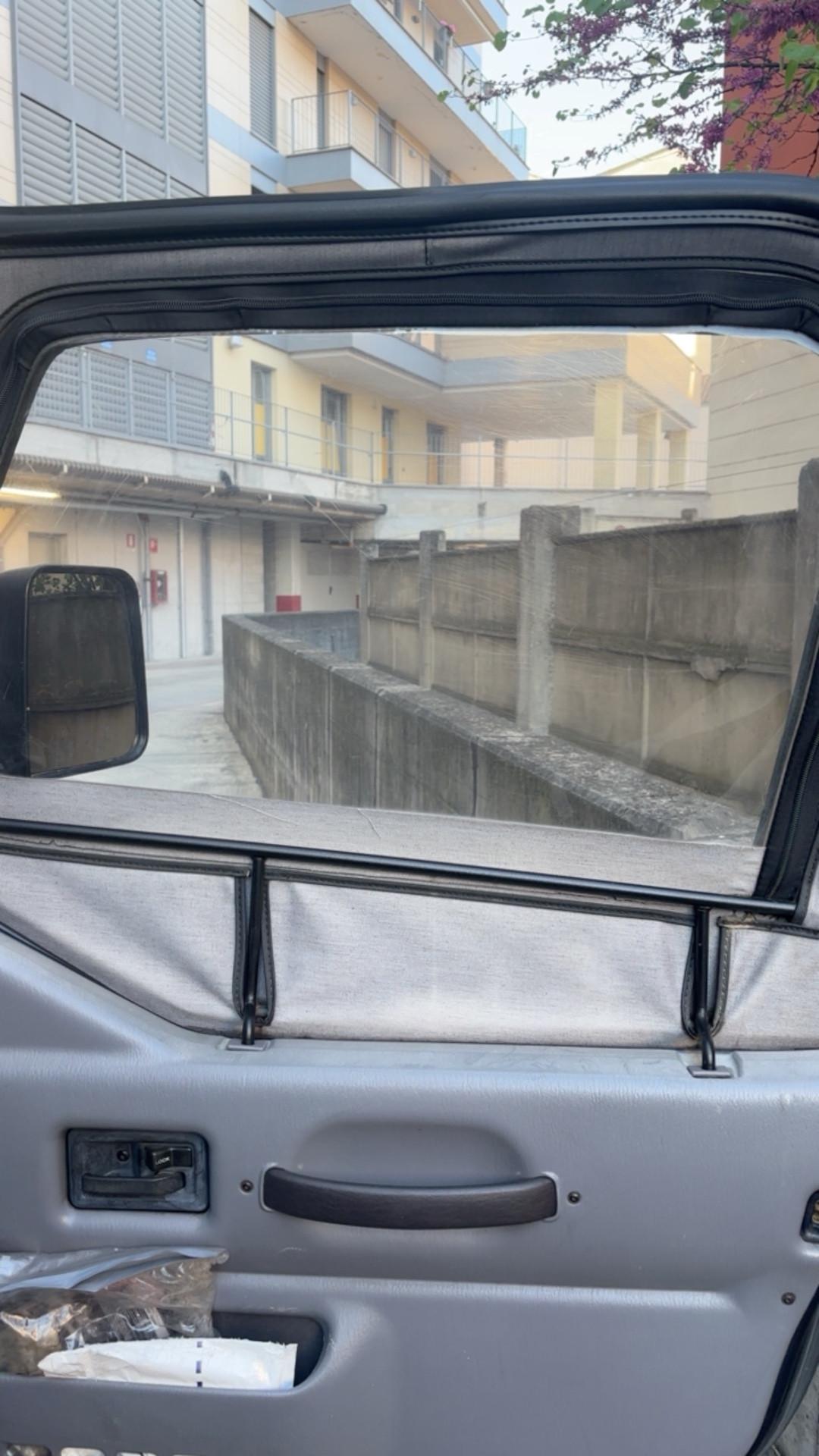 Jeep Wrangler 2.5 cat Soft top (EU)