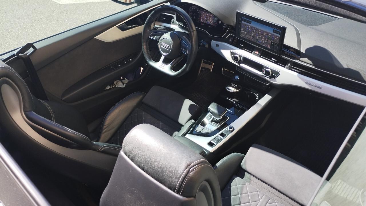 Audi A5 Cabrio 45 TFSI quattro S tronic line edition