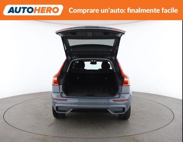 VOLVO XC60 B4 (d) AWD automatico Plus Dark