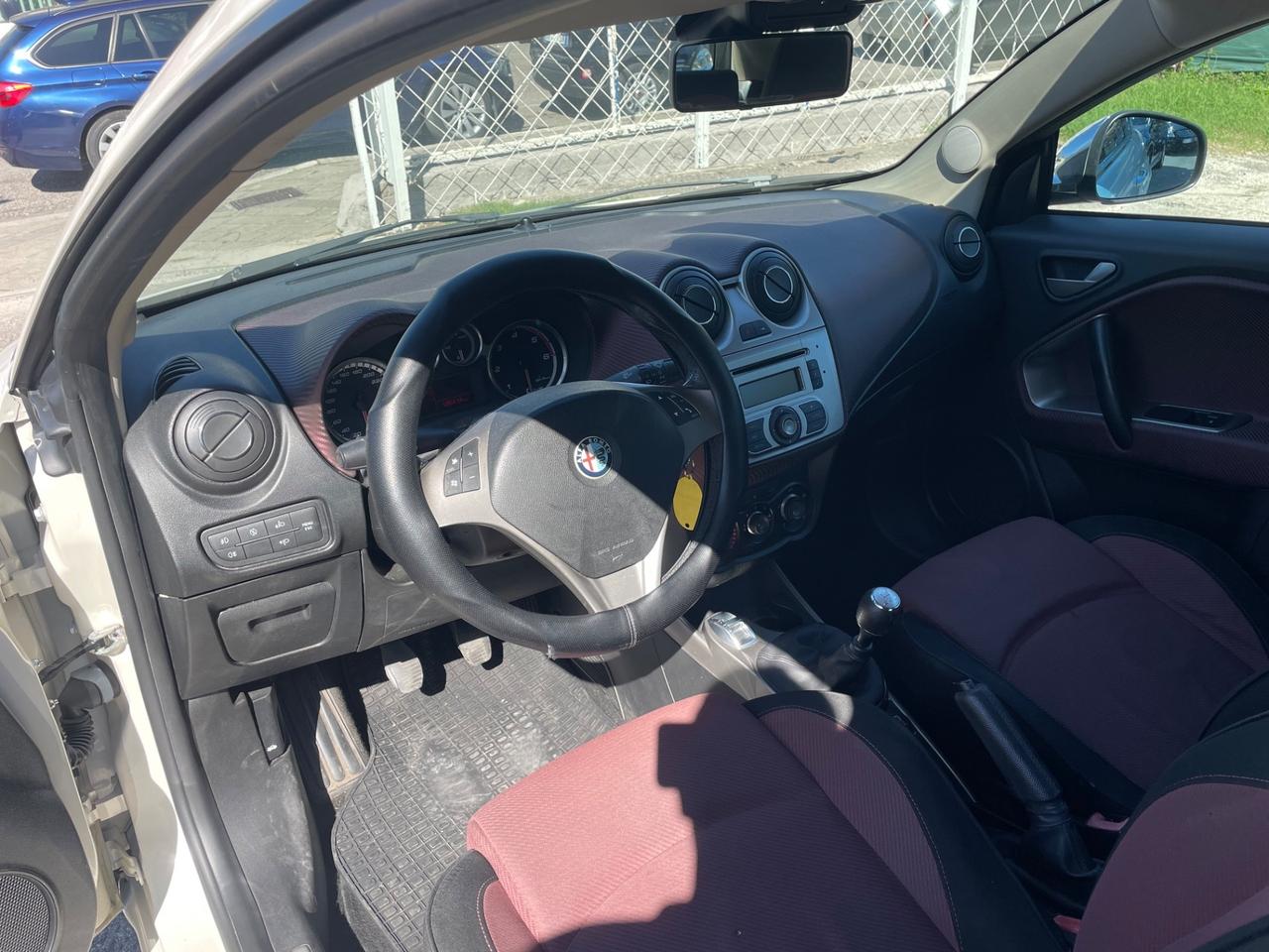 Alfa Romeo MiTo 1.3 JTDm-2 95 CV S&S Distinctive Sport Pack