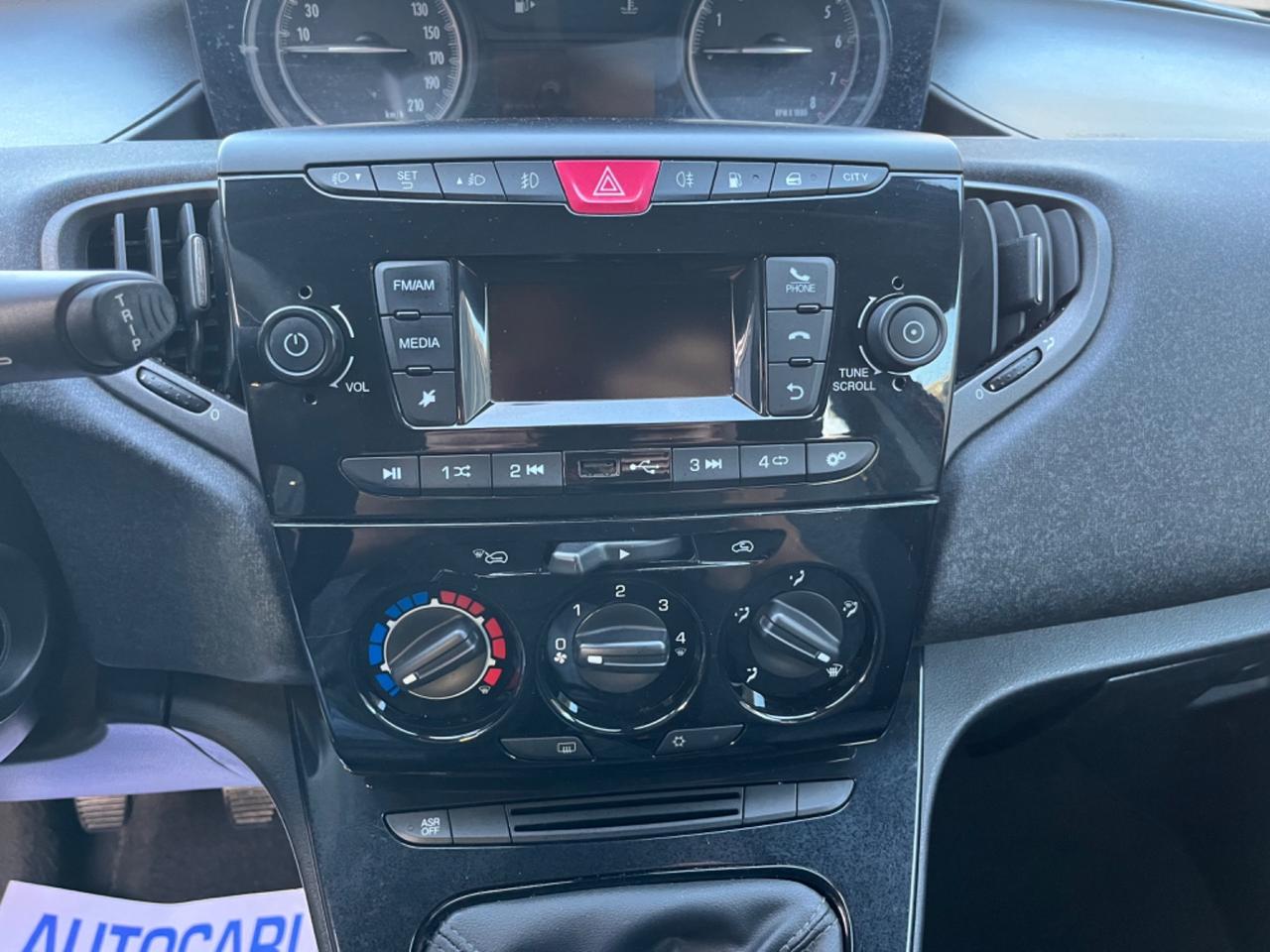 Lancia Ypsilon 1.2 Benzina/gpl di serie Elefantino Blu