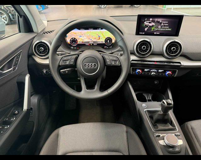 AUDI Q2 30 TDI Business Advanced