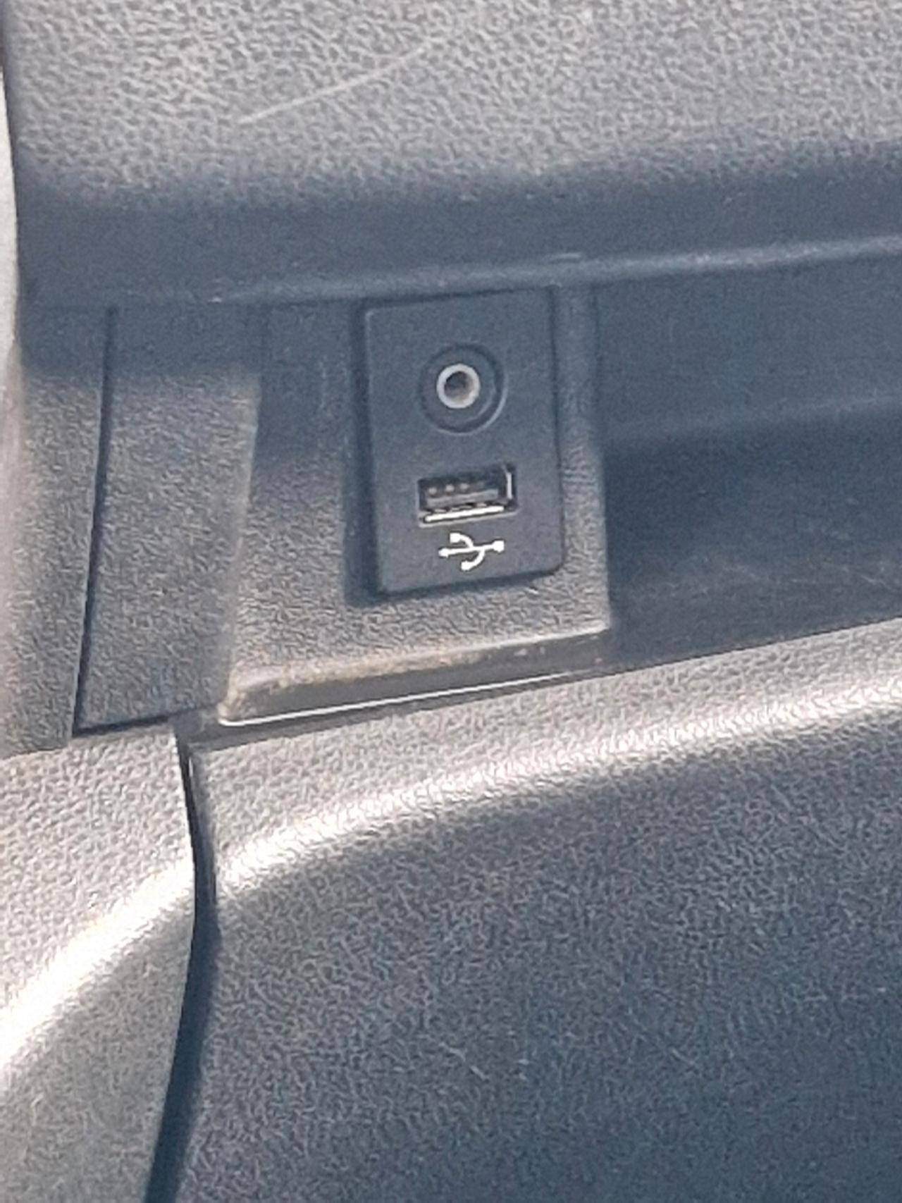 Nissan Micra 1.2 5 porte Euro 6b Tagliandata