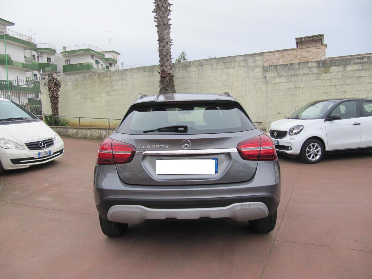 Mercedes-benz GLA 200 d Automatic Premium