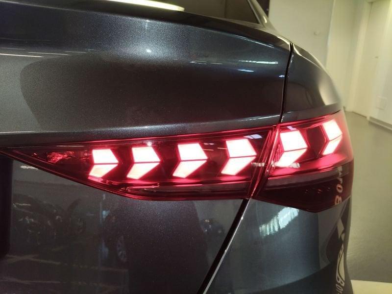 Audi A3 A3 Sedan 35 TDI S tronic S line edition