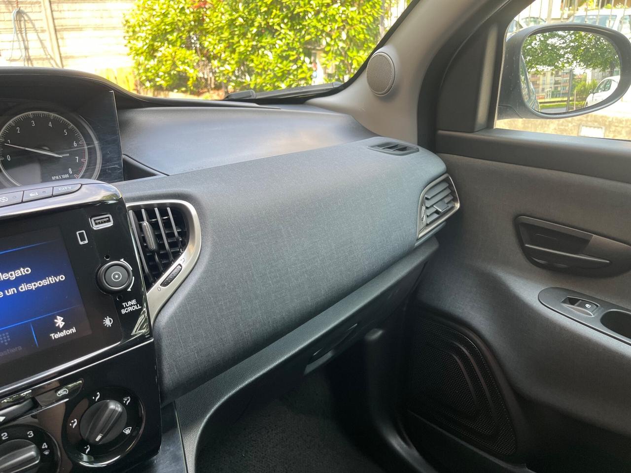 LANCIA YPSILON 1.0 HYBRID 69CV GOLD - NESSUN VINCOLO FINANZIARIO