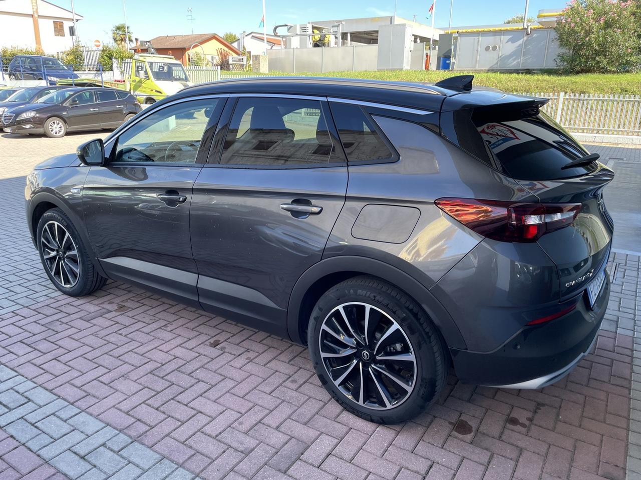 Opel Grandland X 1.6 Hybrid4 Plug-in aut. AWD