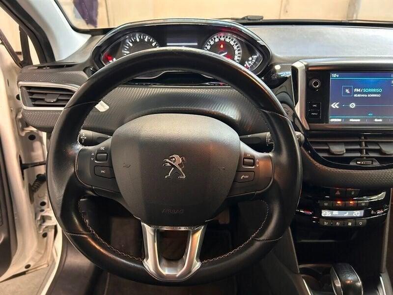Peugeot 208 PureTech 82 5 porte Allure