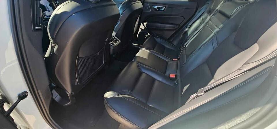 Volvo XC 60 XC60 B4 (d) AWD Geartronic R-design