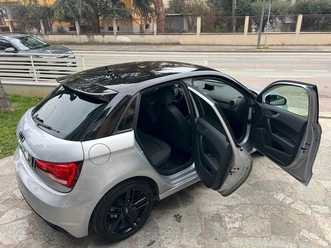 AUDI A1 1.0 TFSI SPB ULTRA S-LINE S-TRONIC 95cv