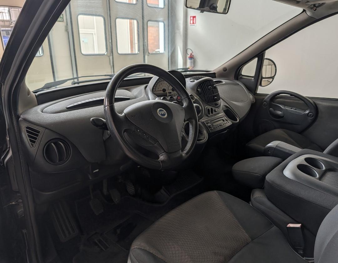 FIAT Multipla 2ª serie - Multipla 1.6 16V Natural Power Active